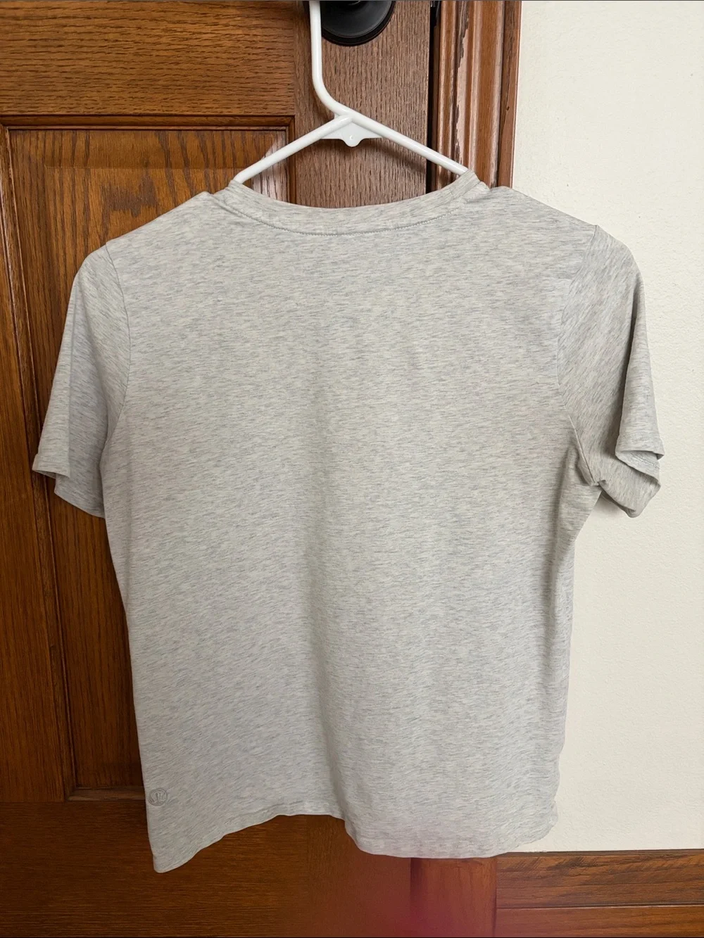 lululemon athletica Light Gray Short Sleeve Tee